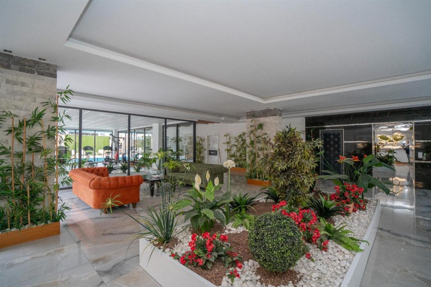 0006 Sun Palace Only 300m From The